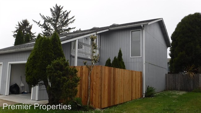 Foto del edificio - 243-243 Cypress St