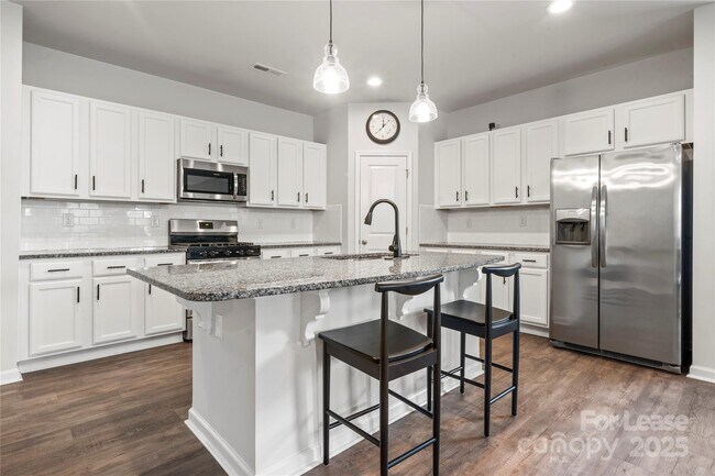 Foto del edificio - 8513 Gold Rush Ct