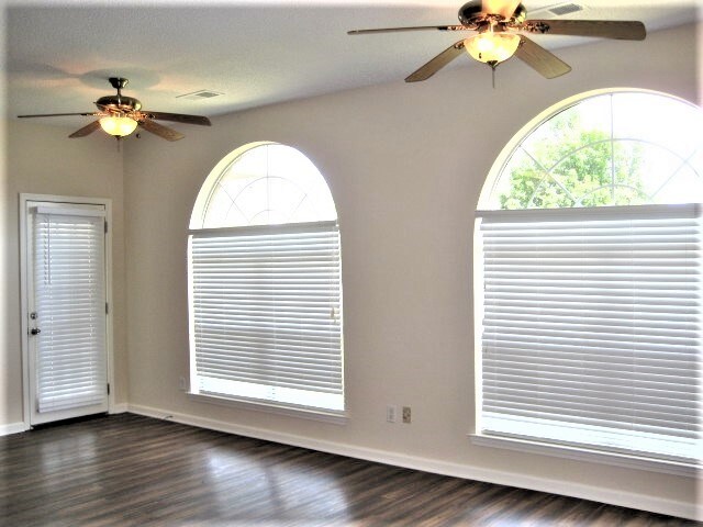 Building Photo - 7138 Arcastle Loop E