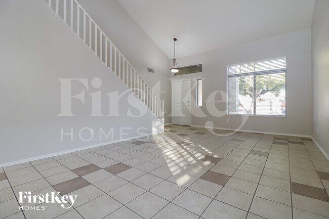 Foto del edificio - 15953 W Monroe St