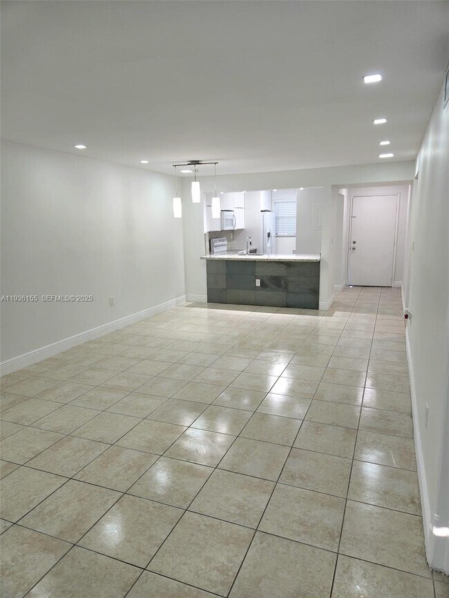 Foto del edificio - 10315 NW 9th St Cir