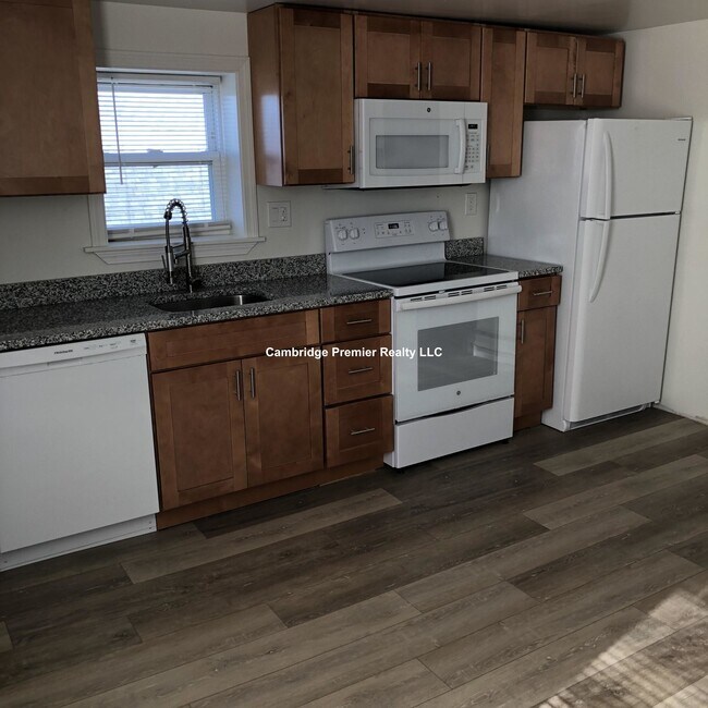 Foto del edificio - 74 Thorndike St