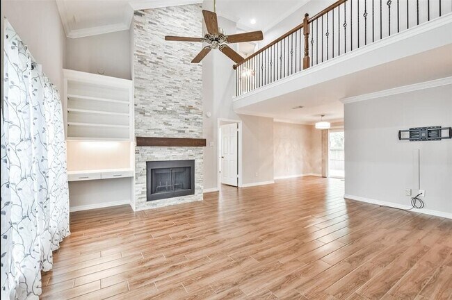 Building Photo - 10327 Brickyard Ct