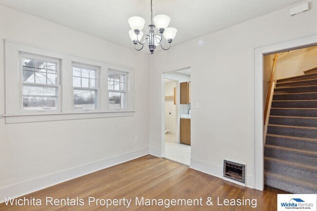 Foto del edificio - 3 br, 2 bath House - 209 N. Holyoke