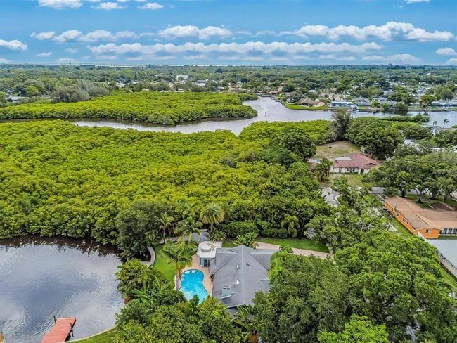 Foto del edificio - 3225 E Rosery Rd