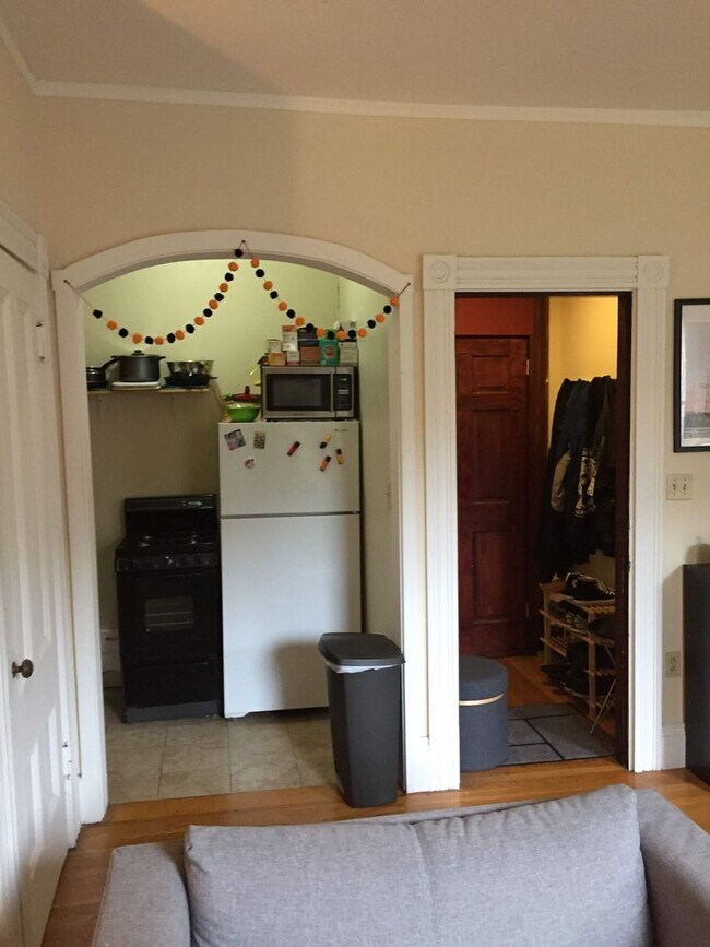 Foto del edificio - 9/1 No Fee! Charming Studio near Northeastern, all utils inc!