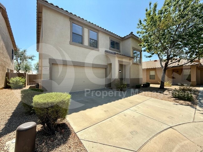 Photo - 681 E Woodsman Pl House