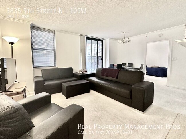 Foto del edificio - Sun-filled Ballston Condo- Huge Patio!