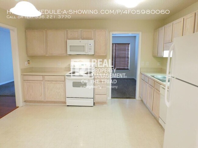 Foto del edificio - 2039 WaterStone Loop