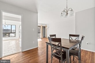 Building Photo - 561 Florida Ave