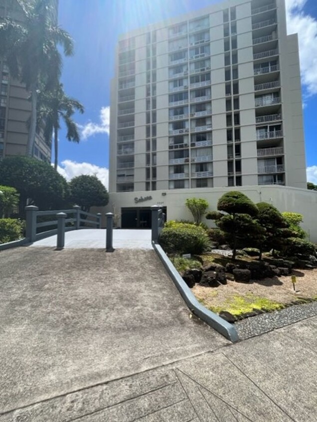 Foto principal - Sakura Condos 1 bed/1 bath with 1 parking ...