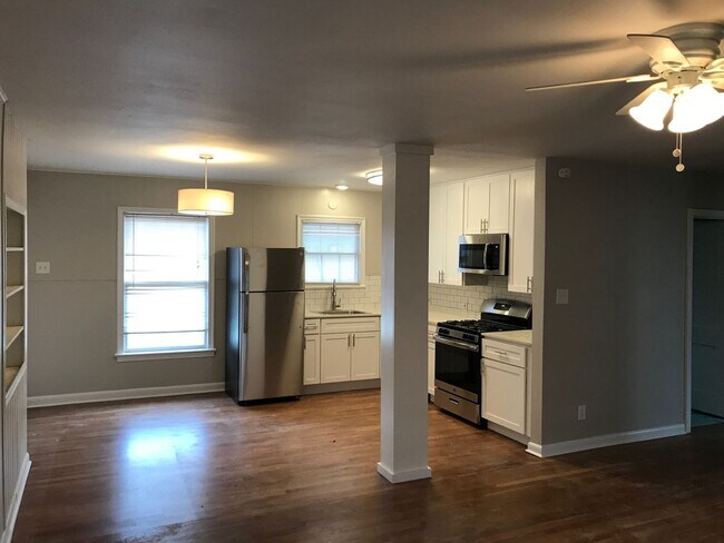 Foto del edificio - Charming 2-bedroom, 1-bathroom apartment!