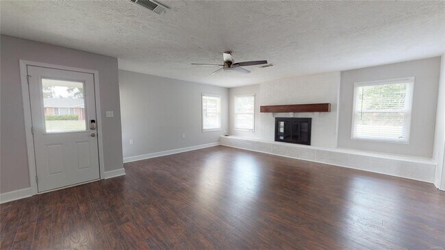 Building Photo - 3503 Harrison Rd
