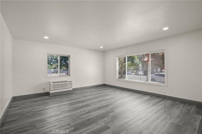 Foto del edificio - 14335 Hamlin St
