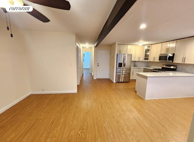 Foto del edificio - 336 Howe Ave