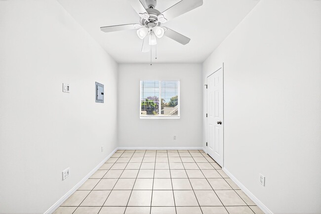 Building Photo - 319 Hermosa Ave