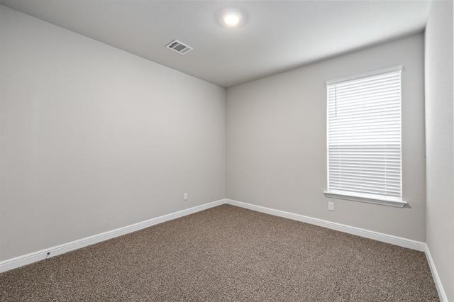 Foto del edificio - 180 Tanager Dr