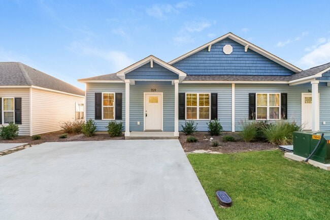 Building Photo - 200 Glenshee Ct