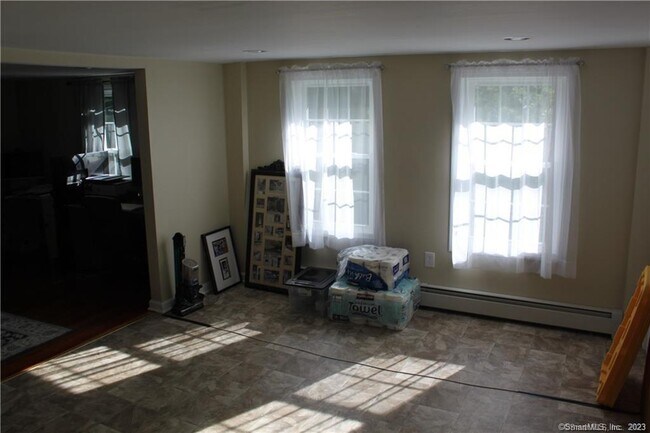 Building Photo - 158 Cow Hill Rd