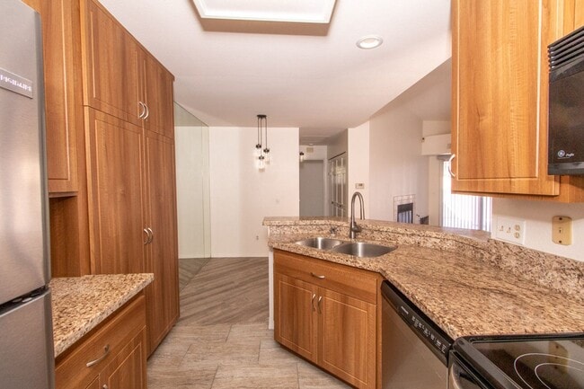 Building Photo - 7087 Camino Revueltos