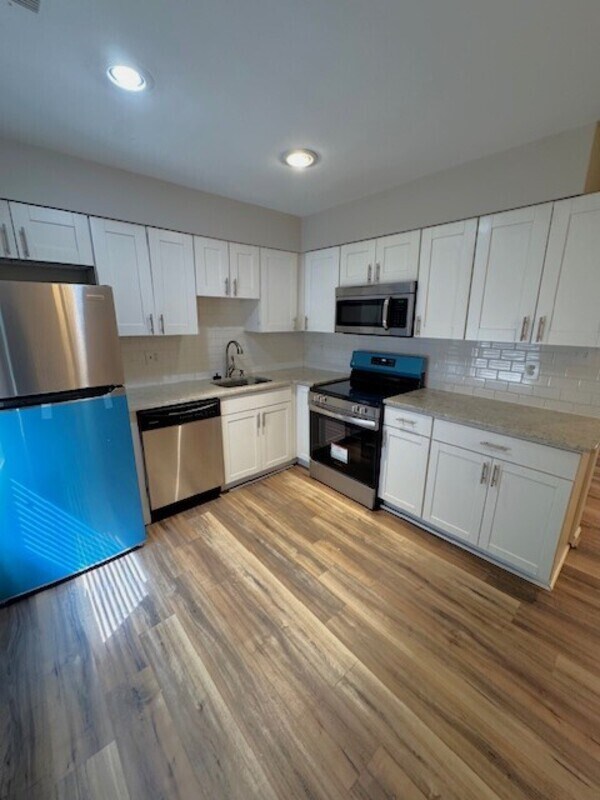 Foto del edificio - 1786 Forest Park Dr