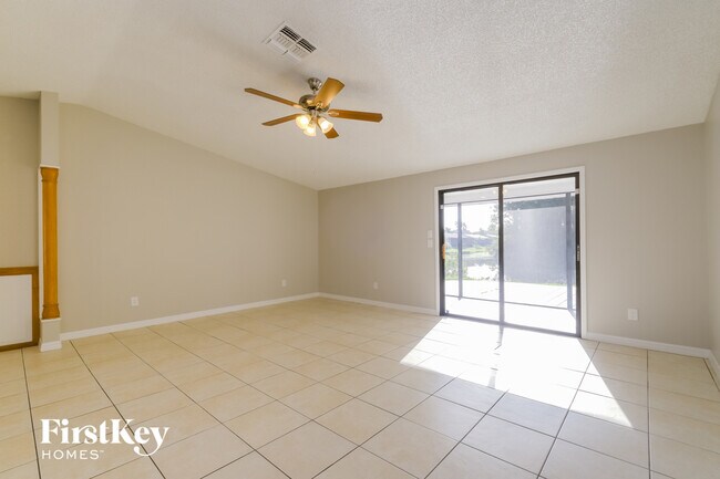 Building Photo - 4544 Weasel Dr