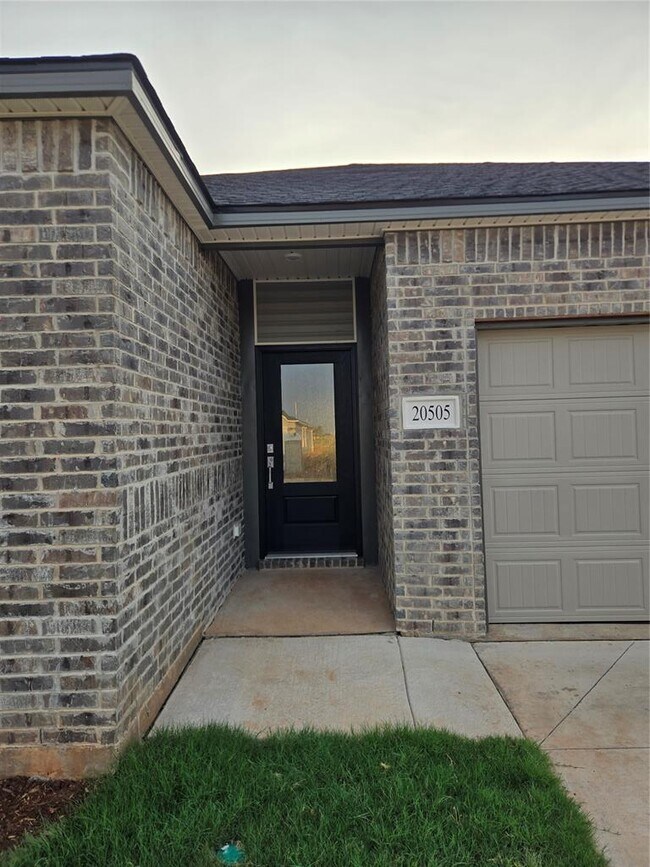 Foto del edificio - 20505 Deer Creek Dr
