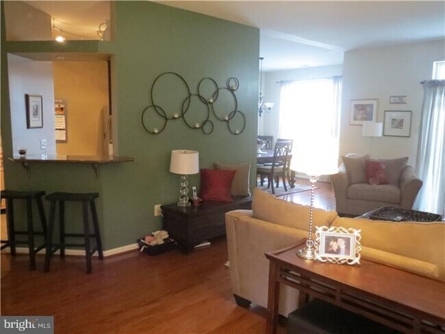 Foto del edificio - 510 Dresher Woods Dr