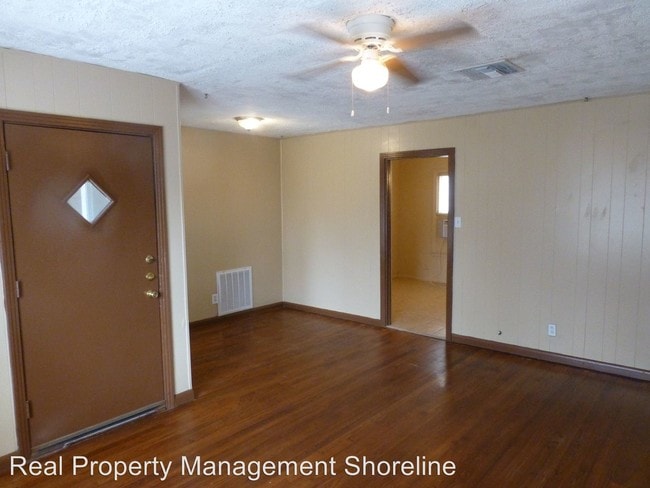 Building Photo - 3242 Olsen Dr