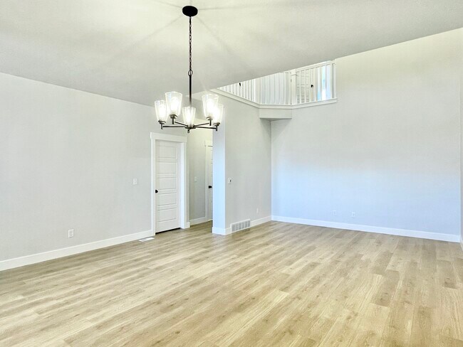 Building Photo - 13951 S Champlin Peak Dr