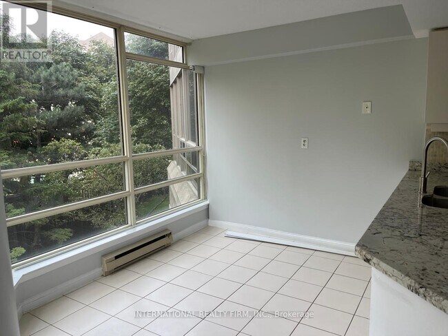 Building Photo - 45-245 Kingsbridge Garden Cir