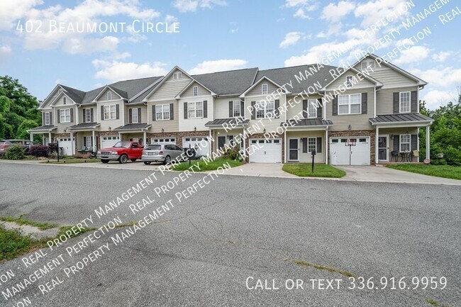 Foto del edificio - 402 Beaumont Cir