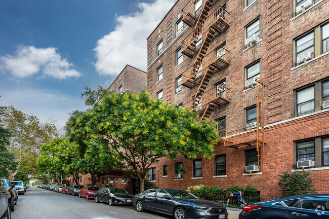 Foto del edificio - 4739 40th St