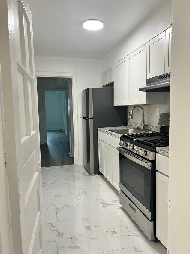 Foto principal - 4937 1st St NW