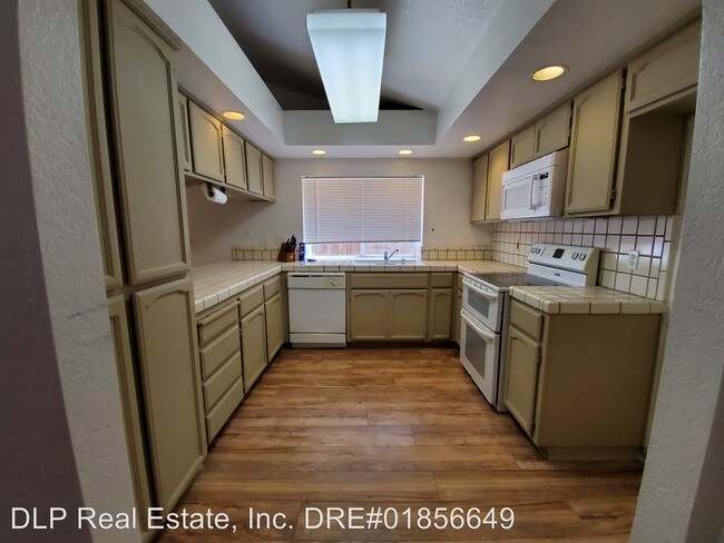 Foto del edificio - 3 br, 2 bath House - 360 Chestnut