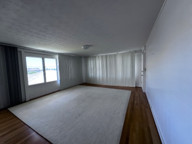 Building Photo - 954 Alewa Dr