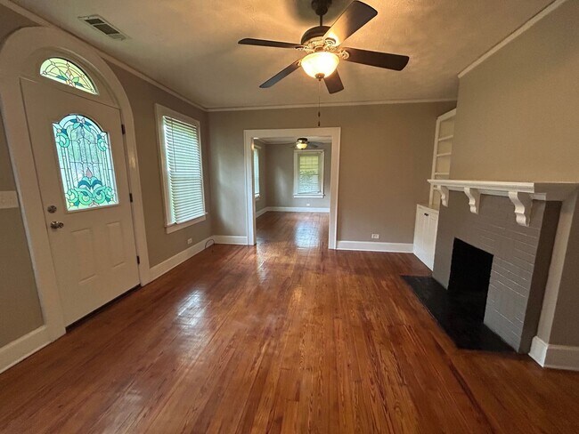 Building Photo - 111 Magnolia Dr
