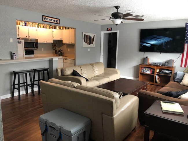 Foto del edificio - 626 Shug Jordan Pkwy