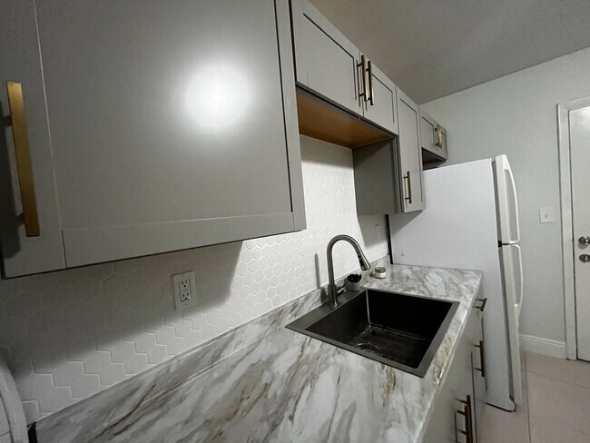Foto del edificio - 1036 NW 25th St