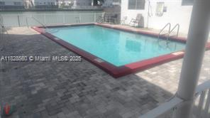 Foto del edificio - 7835 Crespi Blvd