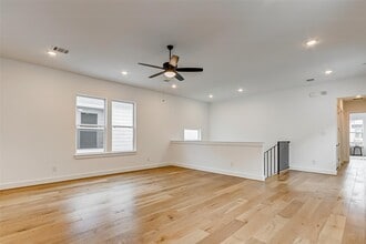 Building Photo - 7818 Janak Dr