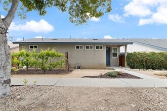 Building Photo - 1572 Coolcrest Ave
