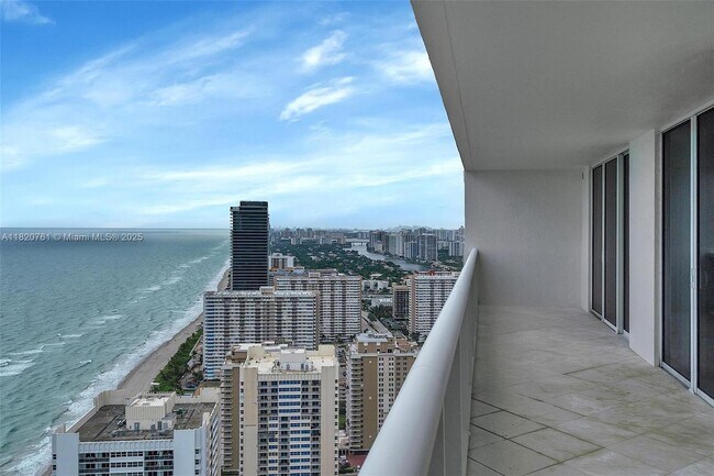 Foto del edificio - 1850 S Ocean Dr
