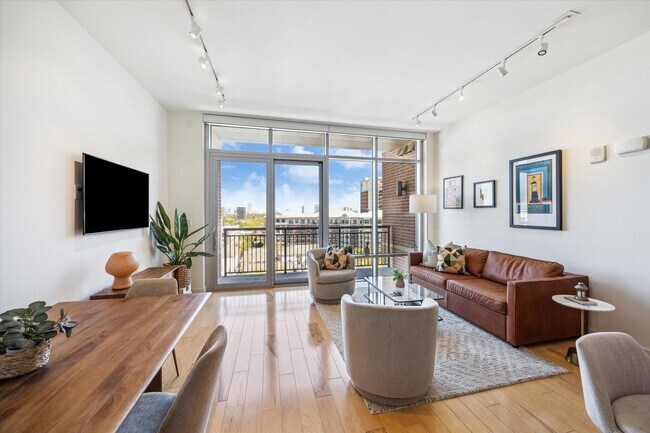 Foto del edificio - 2207 Bancroft Ln
