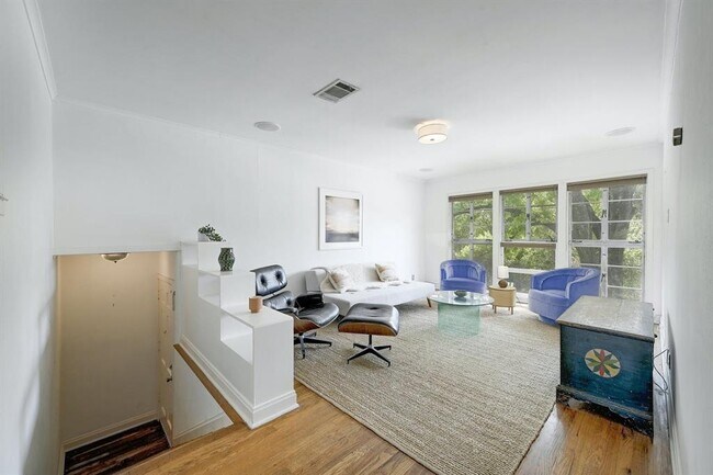 Foto del edificio - 3416 Enfield Rd