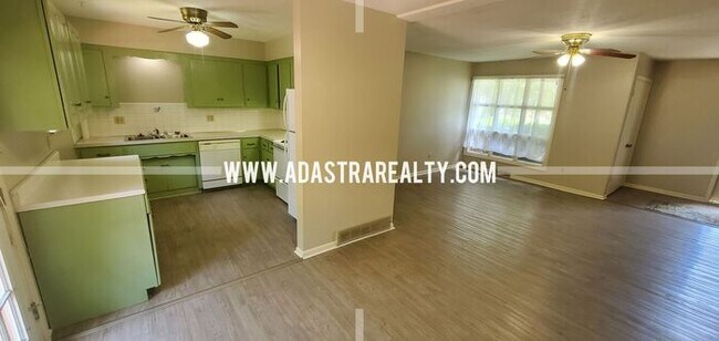 Foto del edificio - Spacious Shawnee Duplex-Available in SEPTE...
