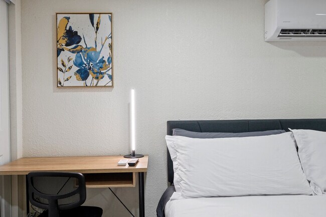 Foto del edificio - 4030 W Lincoln St