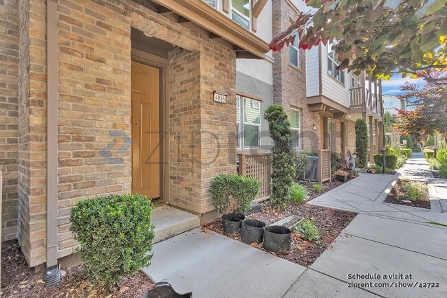 Building Photo - 4086 Kinsale St