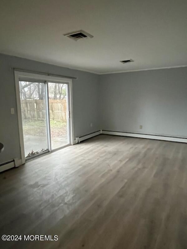 Building Photo - 1070 Bay Ave