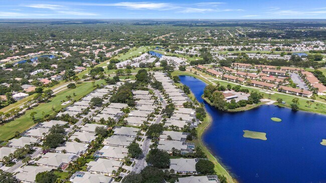 Building Photo - 101 Pinecrest Cir